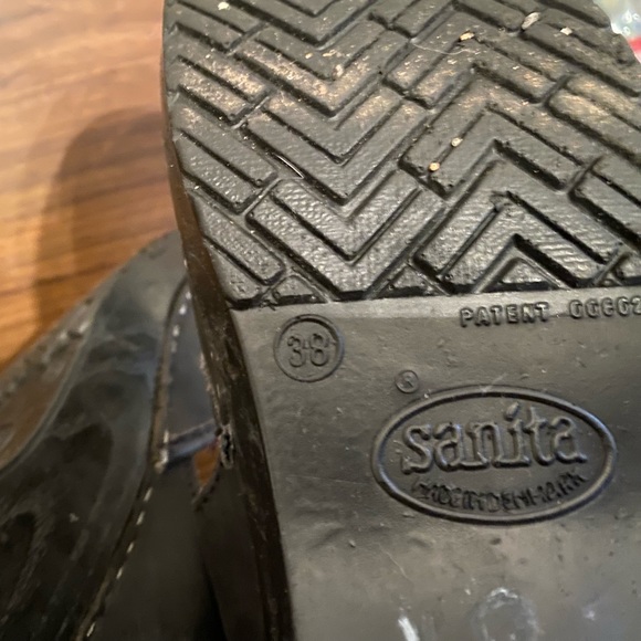 Women’s Dansko Sanita Black Leather Brass Buckle Clogs 7 - Picture 9 of 9